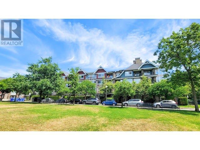 212 7088 Mont Royal Square, Vancouver