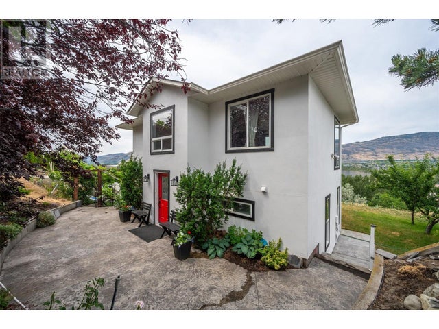 4004 39th Street, Osoyoos