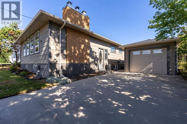 355 2 Avenue W, Cardston