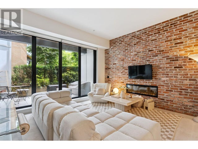 109 300 Salter Street, New Westminster