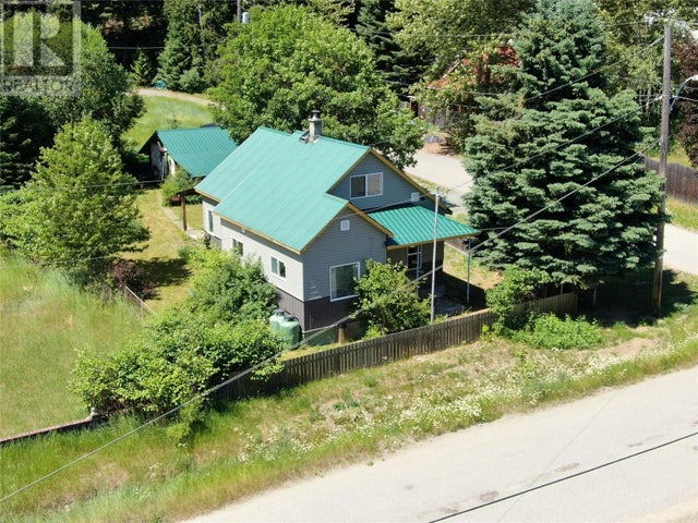 303 Fir Street, Ymir