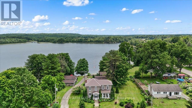 119 Oakel Street, Leeds And The Thousand Islands