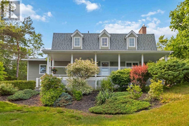 11 Keefe Road, Halifax