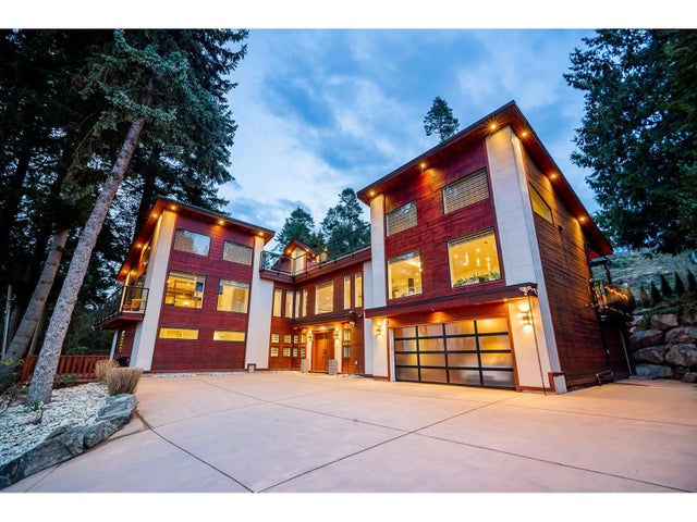 2800 Bayview Street, Surrey