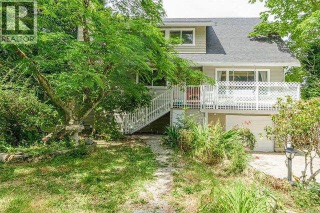 231 Kanaka Rd, Salt Spring