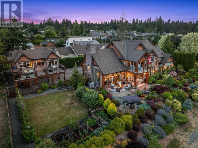 3943-3941 Marine Dr, Royston