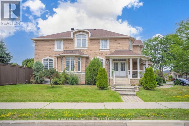 2 Roycrest Street, Brampton (snelgrove)
