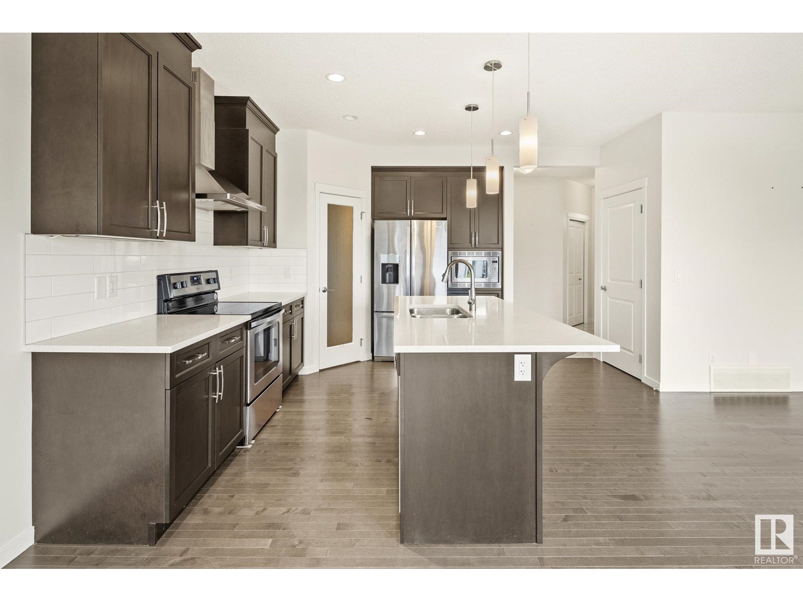 5404 22 Av Sw, Edmonton