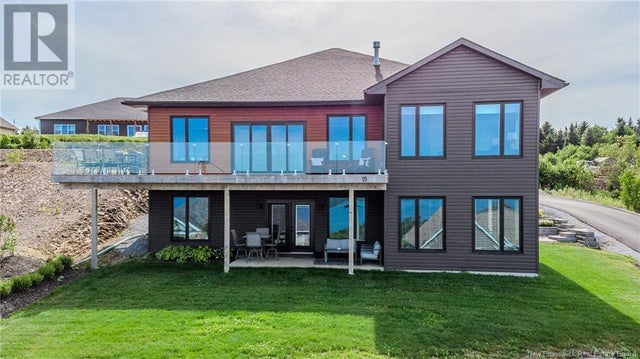 18 June Avenue, Grand Bay-Westfield