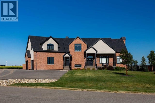 1 Edgemoor Way W, Lethbridge