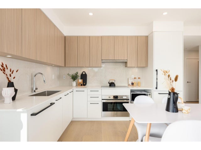 305 5398 207 Street, Langley