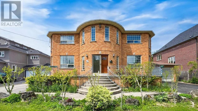 62 Langstaff Road W, Richmond Hill (south Richvale)