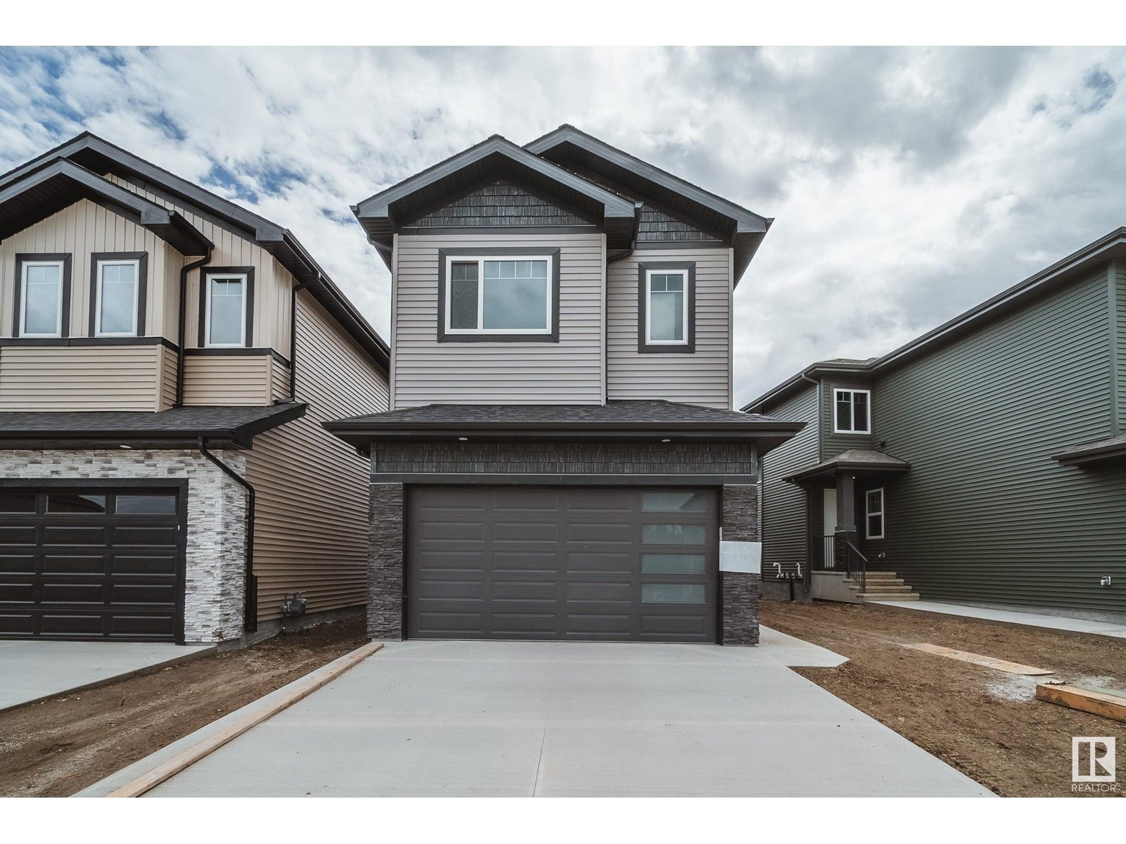 8811 183 Av Nw, Edmonton