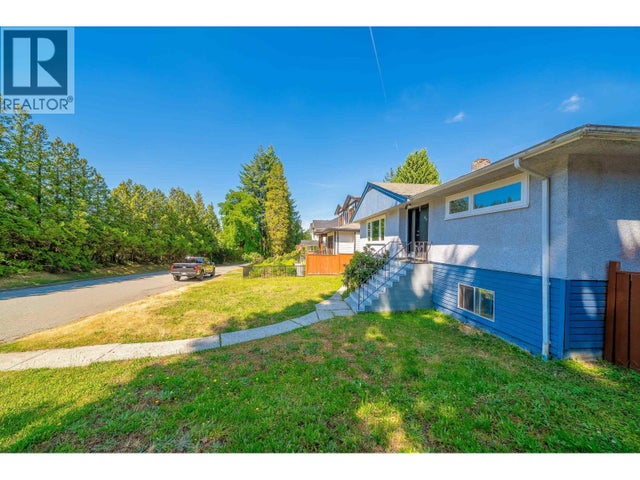 432 W 25th Street, North Vancouver