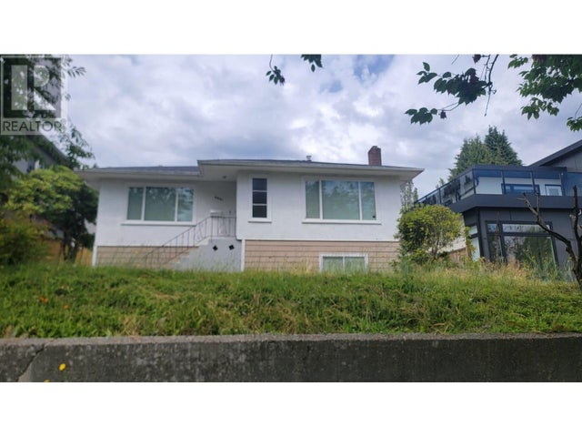 4661 Napier Street, Burnaby