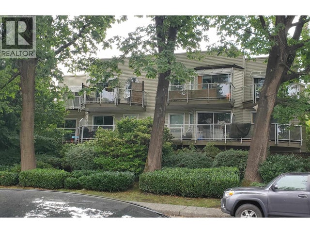 302 827 W 16 Street, North Vancouver