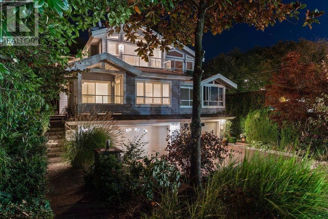 2517 Marine Drive, West Vancouver