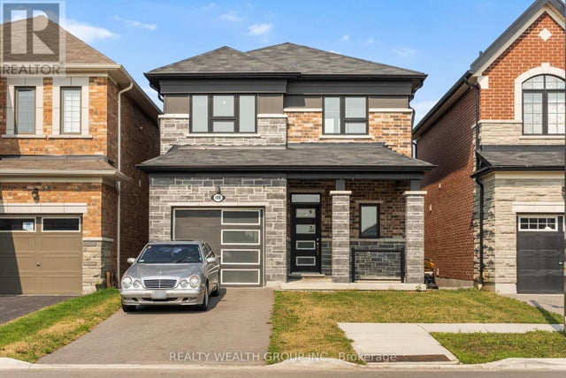 100 Barkerville Drive, Whitby (lynde Creek)