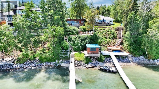 57 Grand Avenue, Norglenwold