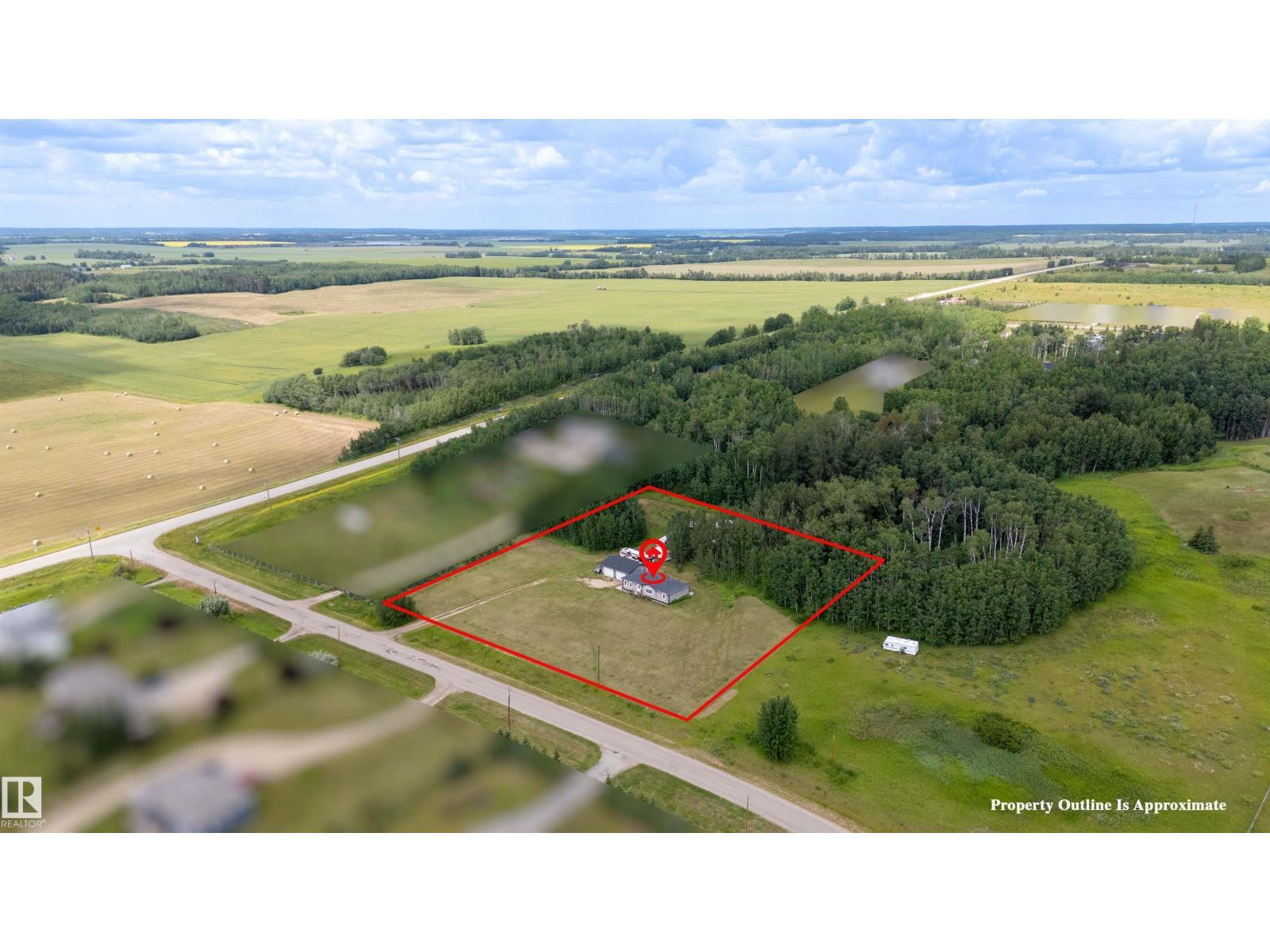 #422 55109 Hwy 777, Rural Lac Ste. Anne County