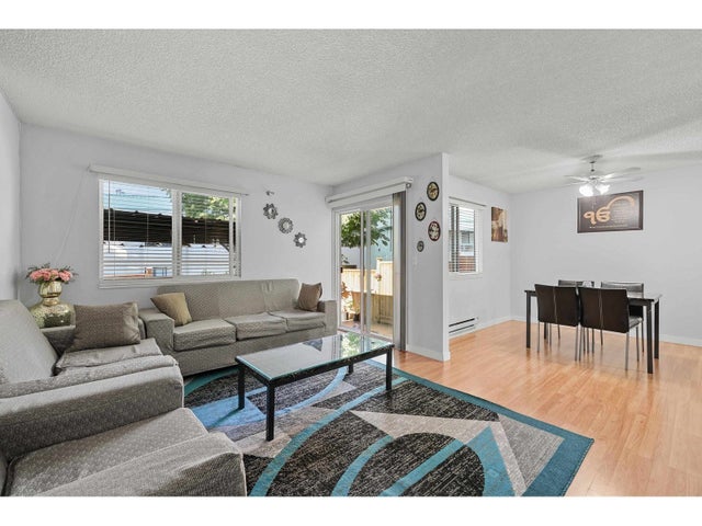 14 2830 W Bourquin Crescent, Abbotsford