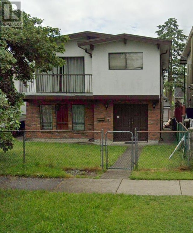 886 E 56th Avenue, Vancouver