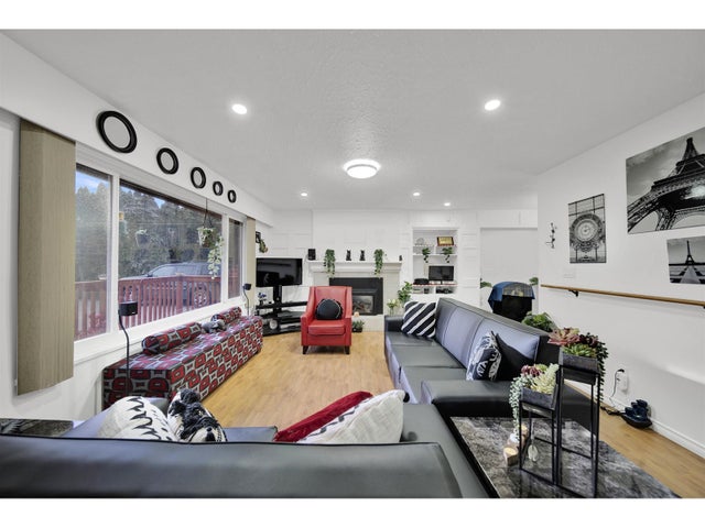 26655 32 Avenue, Langley