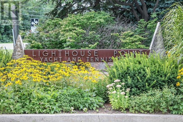 919 Cedar Pointe Court, Collingwood