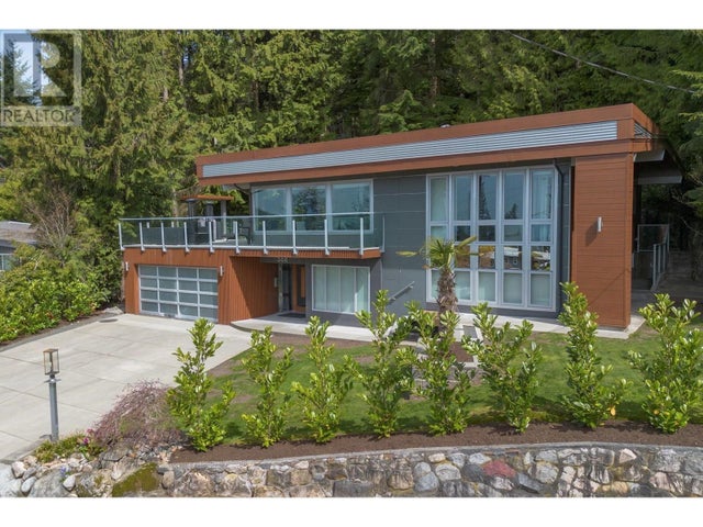 568 Palisade Drive, North Vancouver