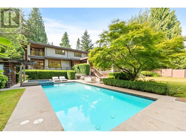 510 Eastcot Road, West Vancouver