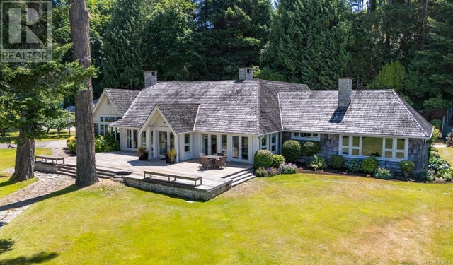 382 Judges Row, Qualicum Beach