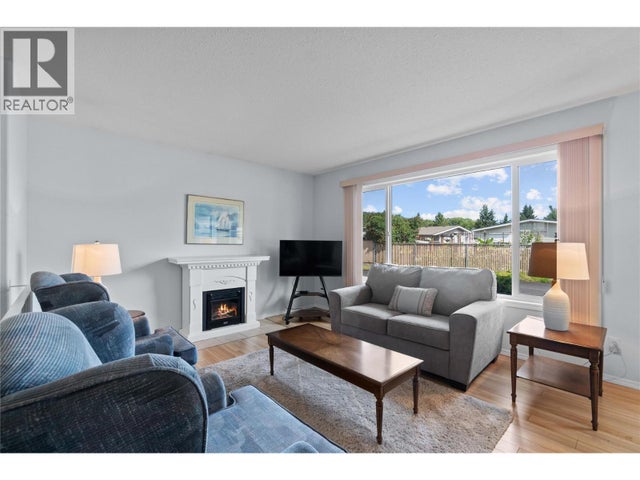 153 Salmon Arm Drive Unit# 11, Enderby