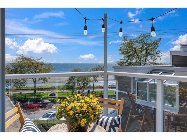1107 Elm Street, White Rock