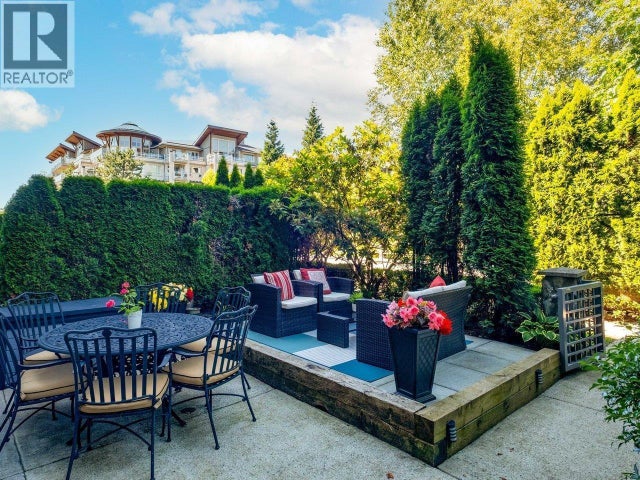 204 3600 Windcrest Drive, North Vancouver