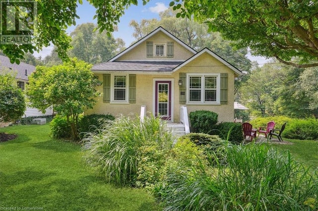 94 Centre Street, Niagara-On-The-Lake