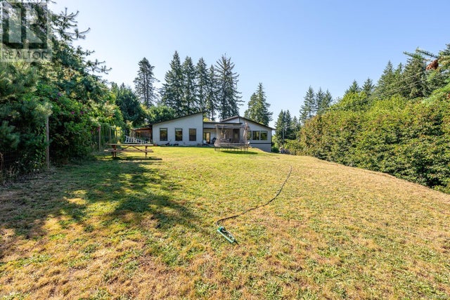 4698 Island Hwy, Courtenay