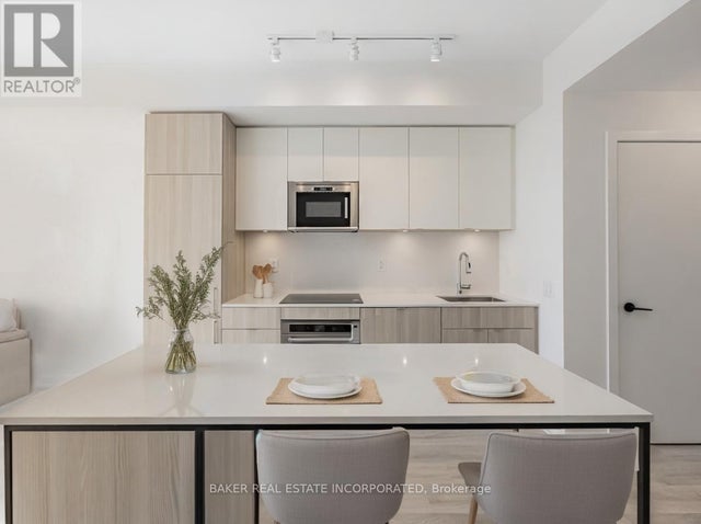 808 - 220 Missinnihe Way, Mississauga (port Credit)