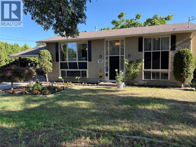 745 Dundee Road, Kelowna