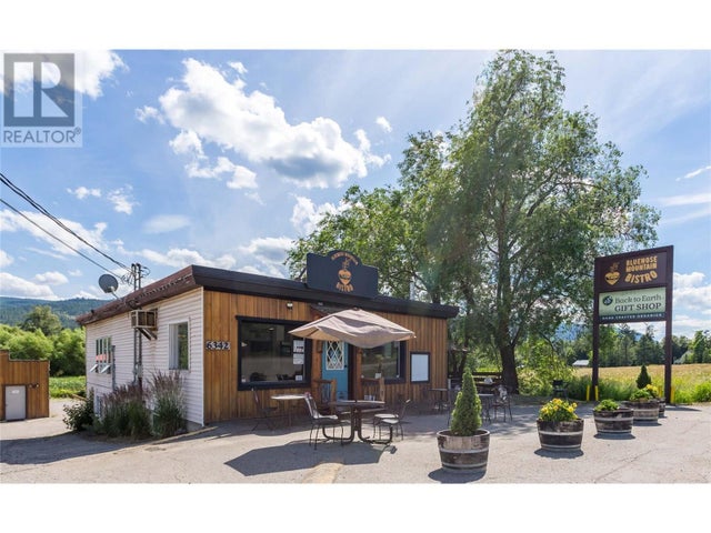 6342 6 Highway, Lavington