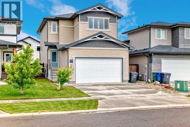 673 Aquitania Boulevard W, Lethbridge