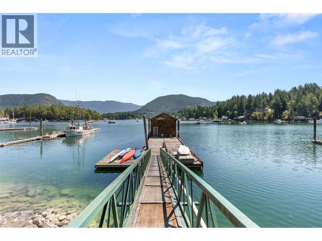 4371 Francis Peninsula Road, Madeira Park