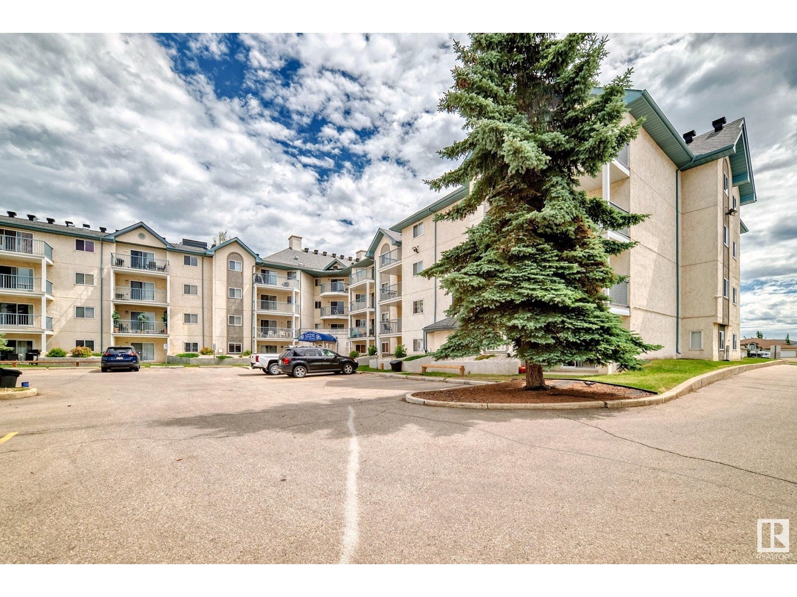 #404 6710 158 Av Nw, Edmonton