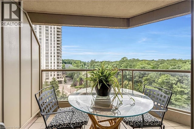 1800 The Collegeway Unit# 704, Mississauga