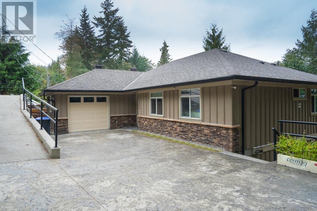 5886 Sandy Hook Road, Sechelt