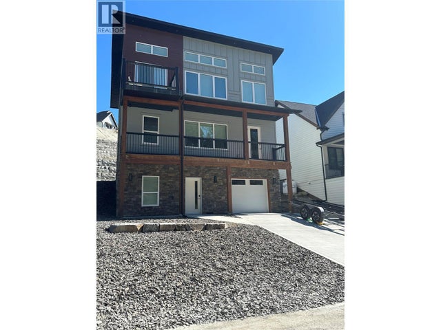 726 Taynton Drive, Invermere