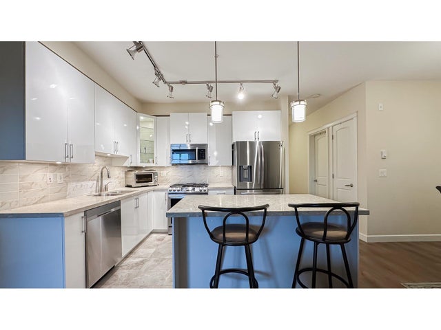 407 8526 202b Street, Langley