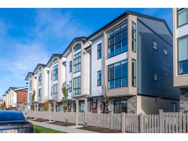 95 7670 207 Street, Langley