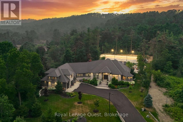 8 Midves Court, Springwater (midhurst)