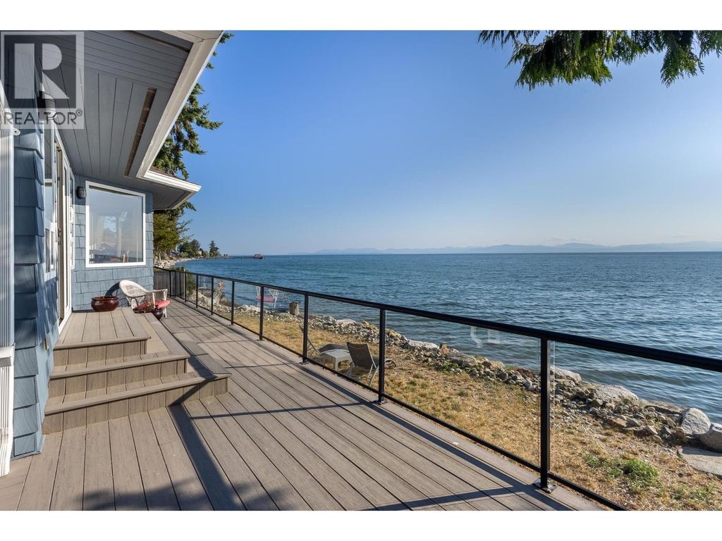 4857 Sunshine Coast Highway, Sechelt