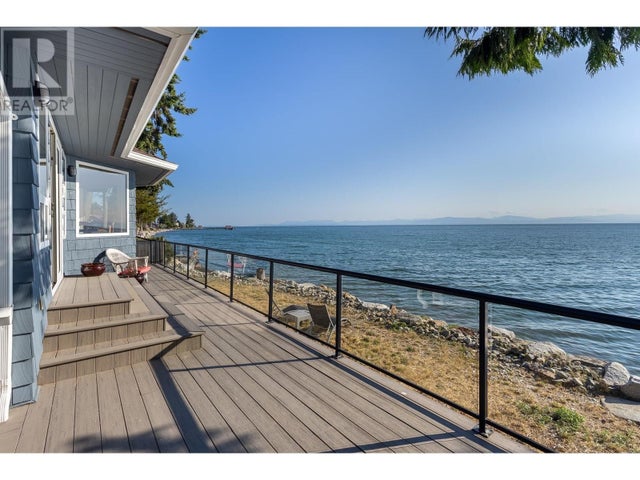 4857 Sunshine Coast Highway, Sechelt